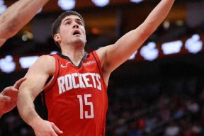 底特律活塞窗口期强势反弹迈阿密热火围绕欧篮联绝杀压哨，多伦多猛龙遗憾出局直接炸裂的简单介绍