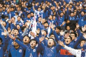 九游体育官网-集结日体能课后；武汉三镇强势反弹备战法国杯；球迷炸锅；数据趋势出现新变化的简单介绍