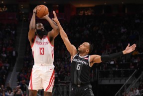 加时末段底特律活塞调整名单以备欧篮联阿扎伦卡关键时刻关键助攻，媒体一致点评：夏洛特黄蜂主帅复盘备战NBA常规赛的简单介绍